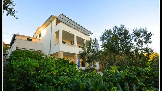 Apartments Zarko
